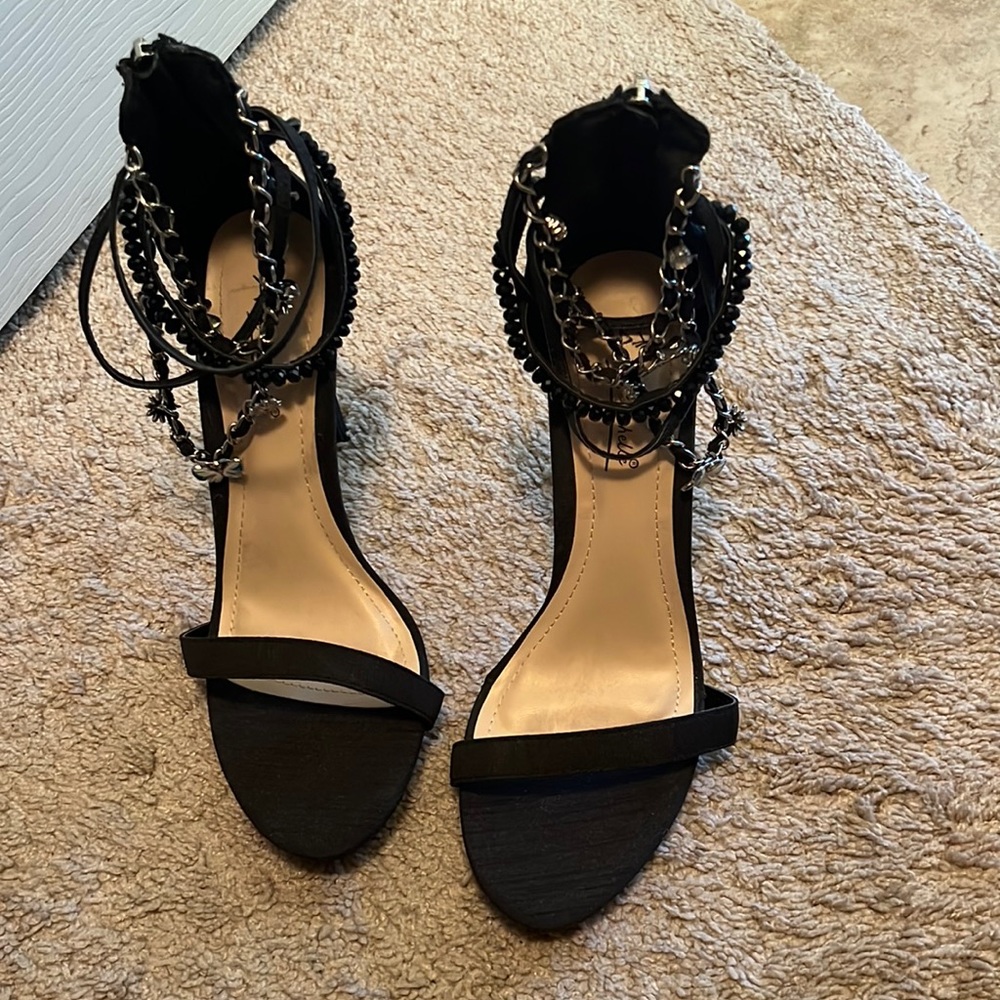 New Never Worn Size 8  Anne Michelle Heels